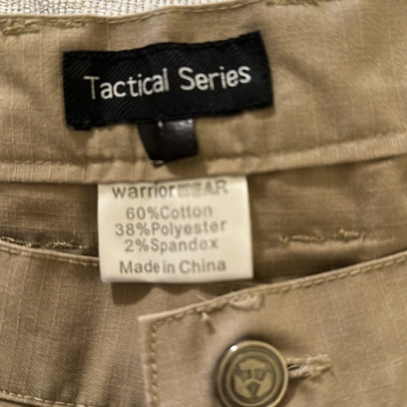 Tactical Series Warrior Wear 34x34 in good condition. Brown no tears or stains - Picture 2 of 3